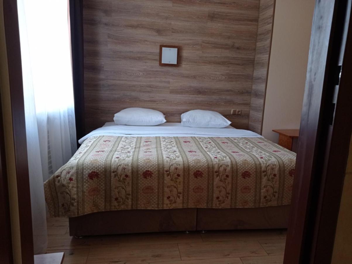 Volyn Hotel Ludmir Volodymyr-Volynskyy Ngoại thất bức ảnh