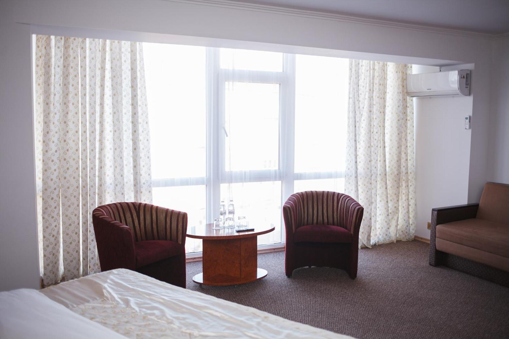 Volyn Hotel Ludmir Volodymyr-Volynskyy Ngoại thất bức ảnh