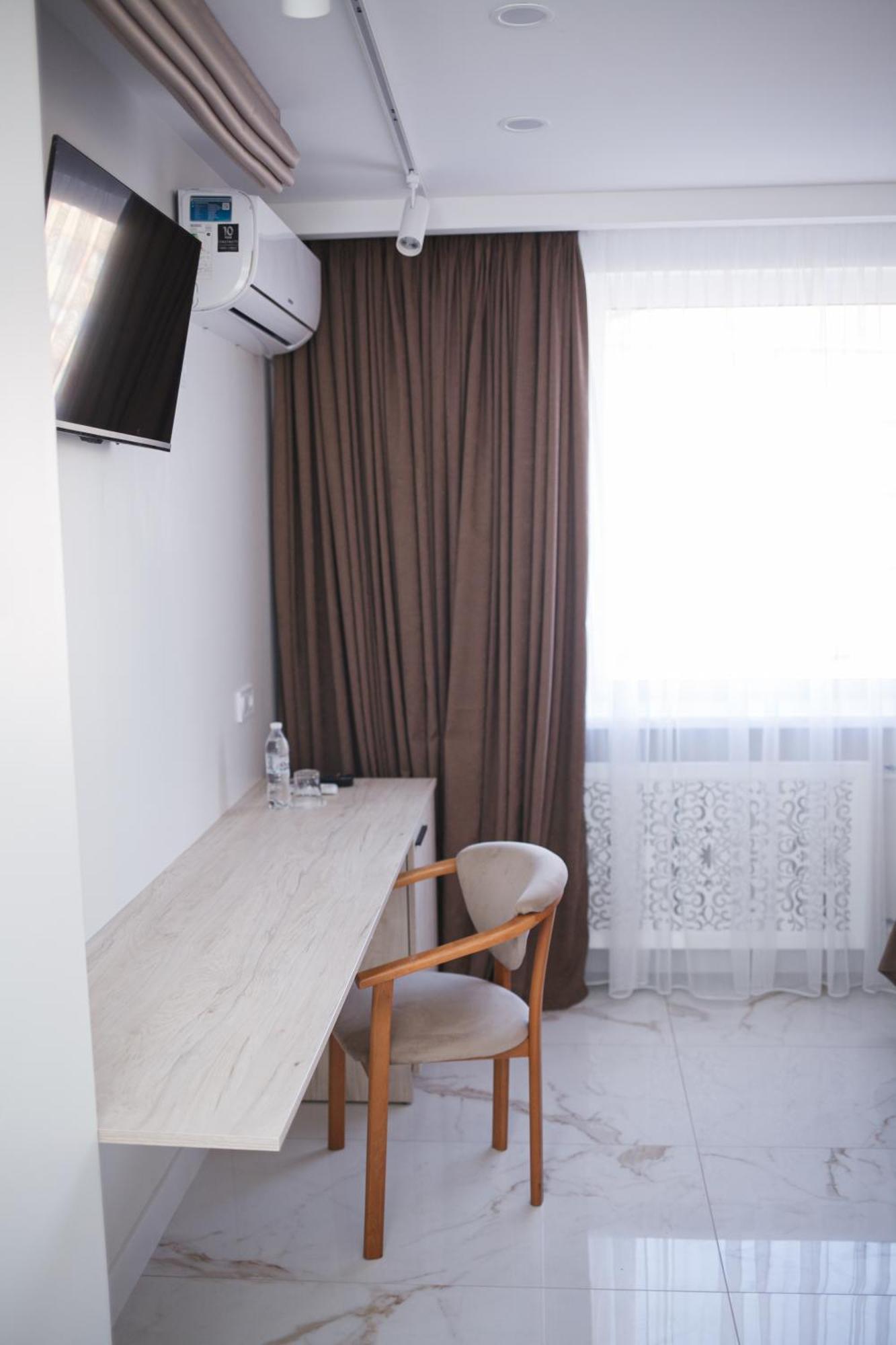 Volyn Hotel Ludmir Volodymyr-Volynskyy Ngoại thất bức ảnh